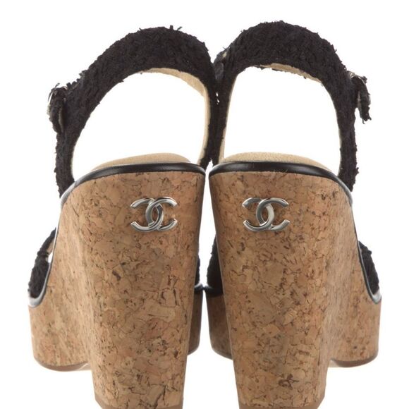 Brand new with box  CHANEL 2023 Black Tweed Sandal size 10  wedges - Picture 2 of 13